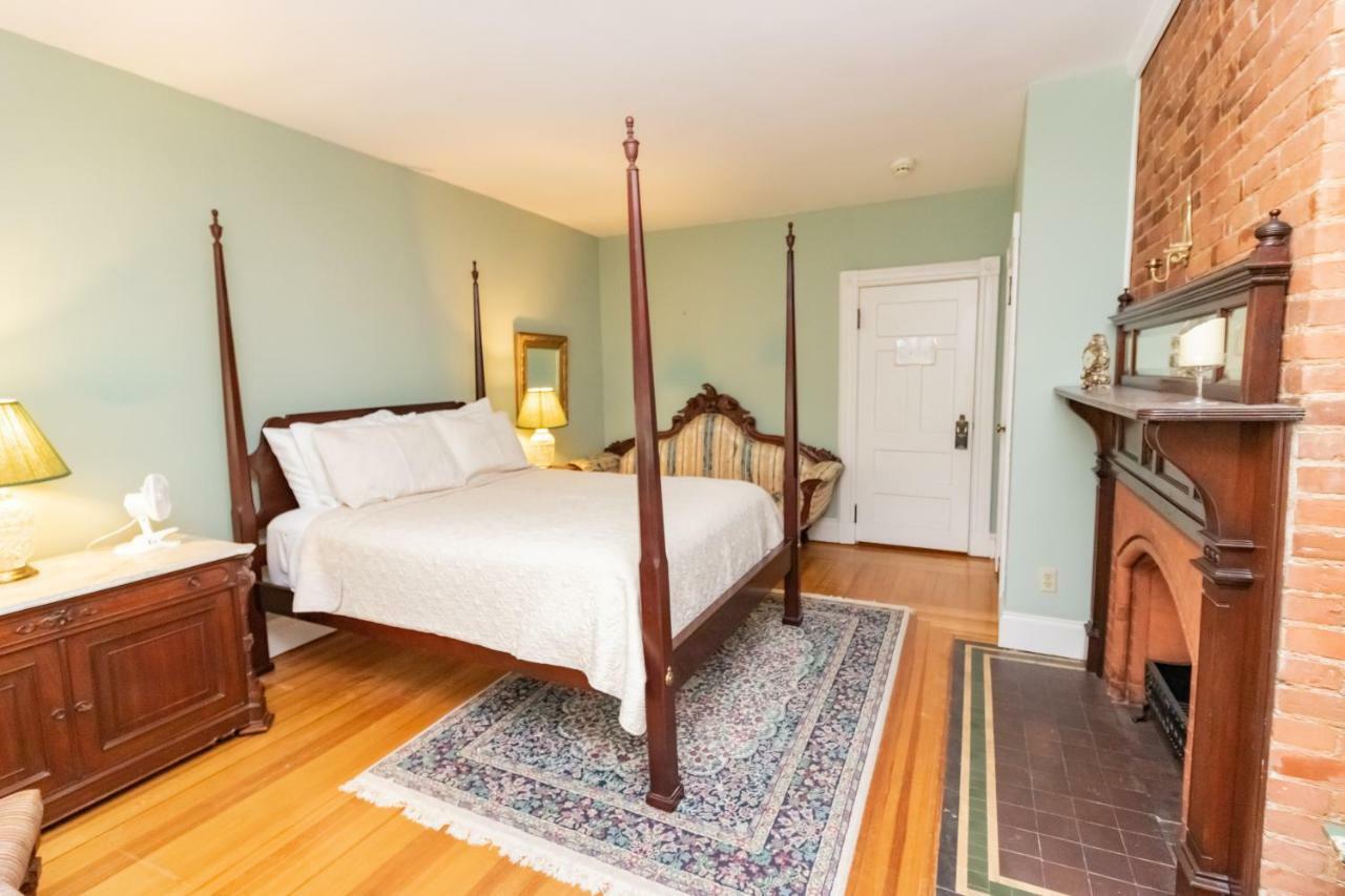 Saratoga Dreams Bed And Breakfast Saratoga Springs Room photo